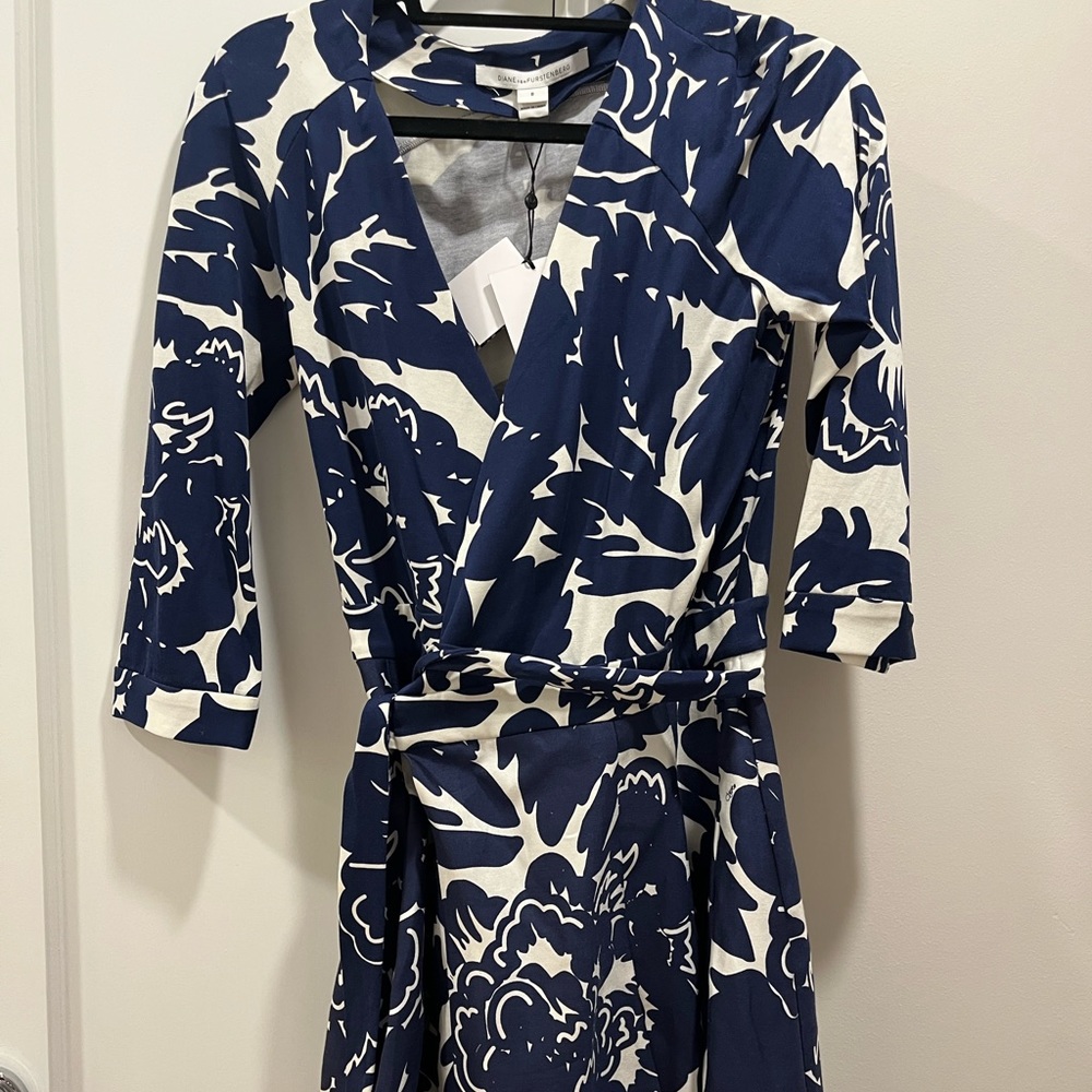 Diane Von Furstenberg Jewel Dress, Size 8